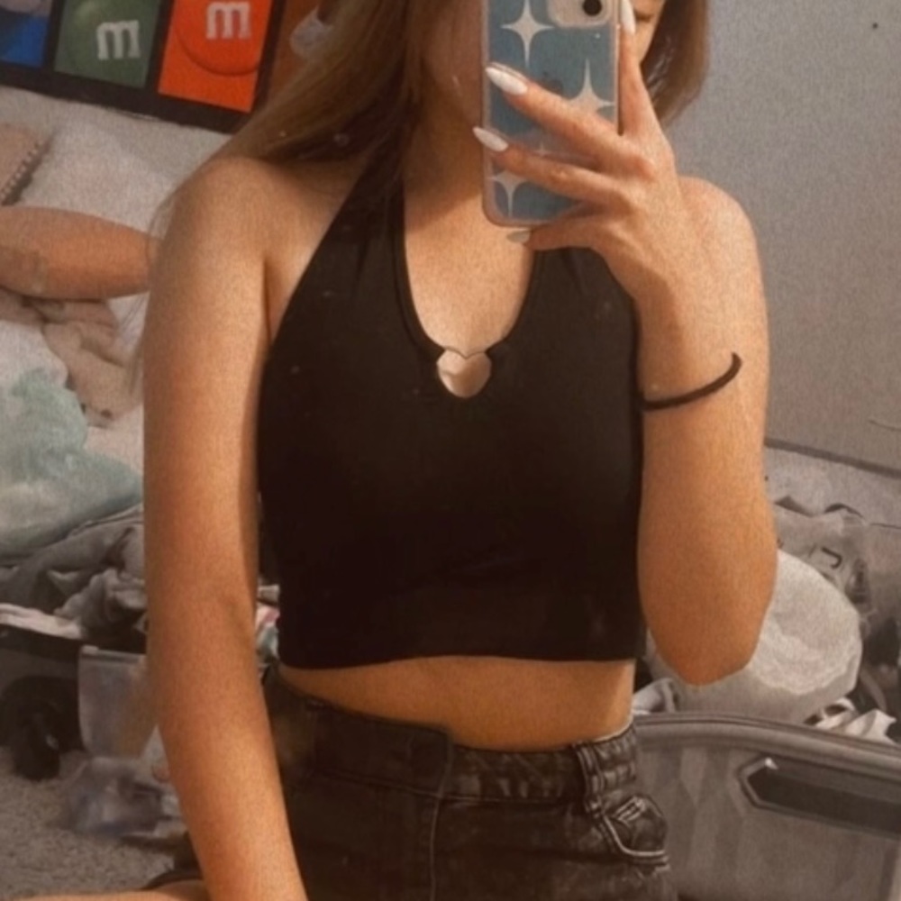 Crop top with heart